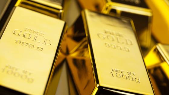 Zlato stúpa po útokoch na Irán