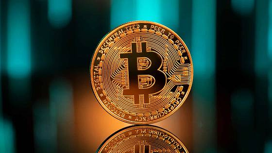 Bitcoin je 15. největší likvidní měnou