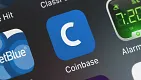 Zmenáreň Coinbase neoprávnene sťahovala peniaze z účtov - vráti ich
