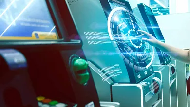 Najväčší svetový prevádzkovateľ bankomatov sa sťažuje na kryptomeny.