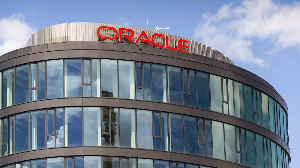 Oracle tiež vydáva vlastné blockchainové produkty a decentralizované aplikácie.