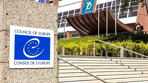 Európska rada zavádza tvrdšie opatrenia voči kryptoburzám.