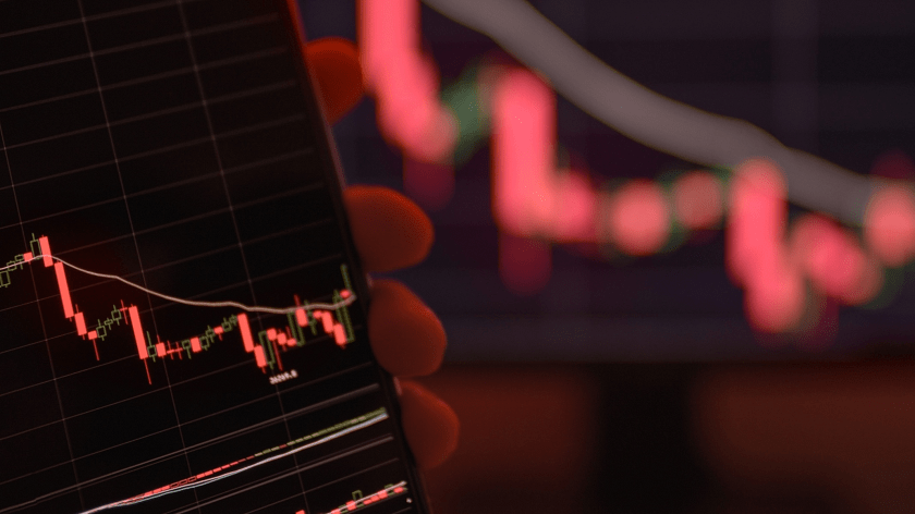 Bitcoin klesol pod 5-tisíc dolárov