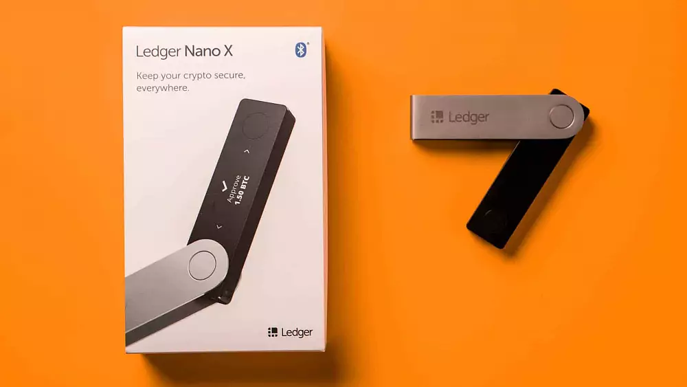 Nová hardvérová kryptopeňaženka – Ledger Nano X – [CES]