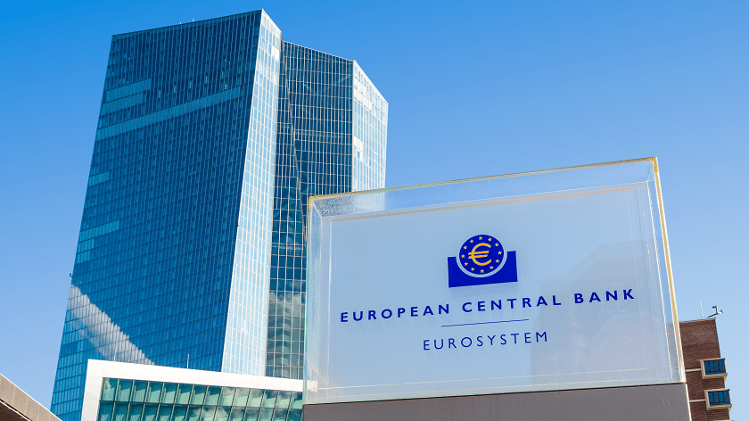 ECB bojuje proti Facebooku