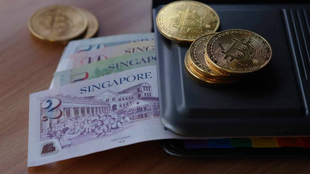 Singapur a dva nové BTC fondy