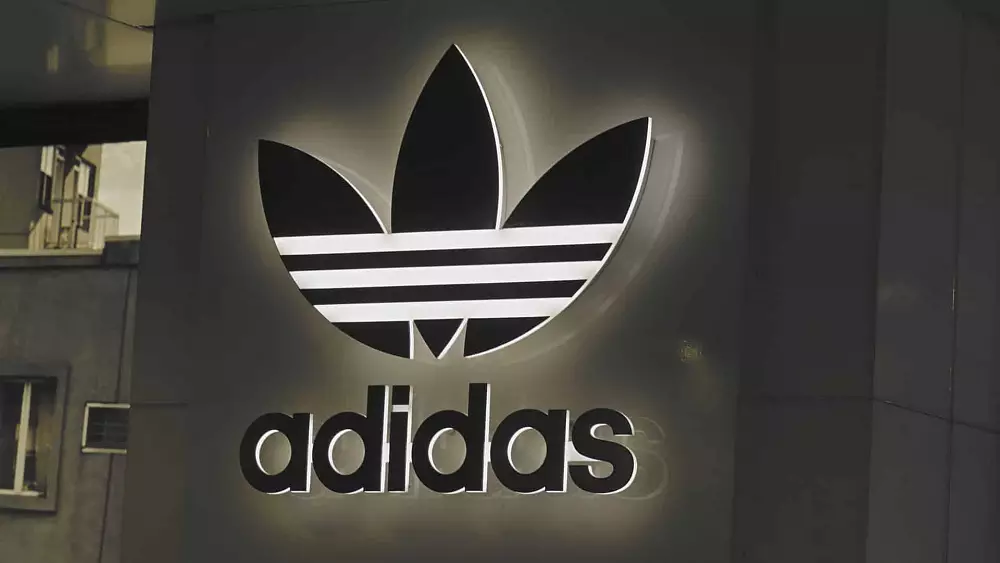 Adidas prvé NFT