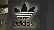 Adidas prvé NFT
