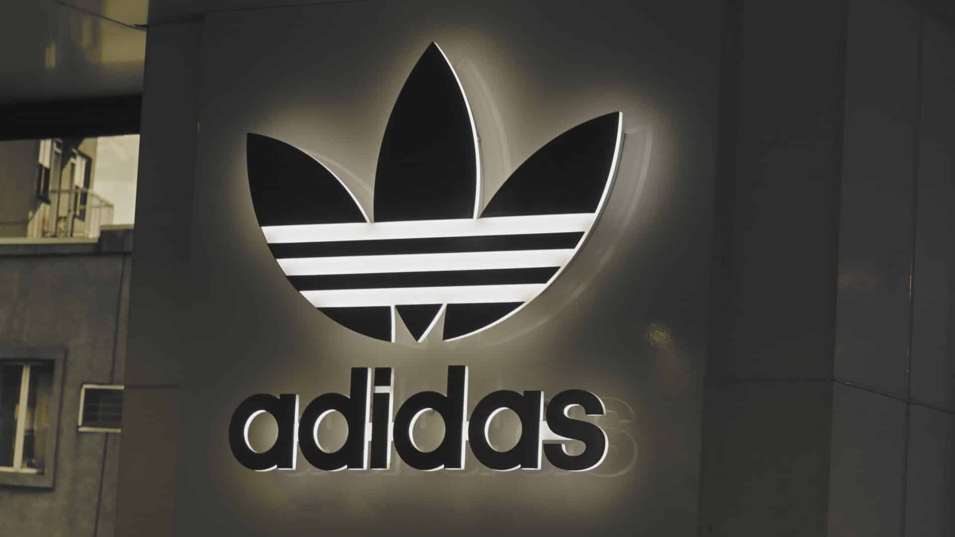 Adidas prvé NFT