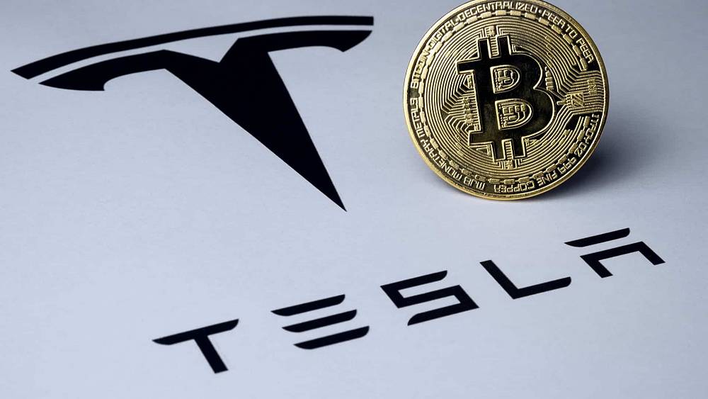 Dokážu elektromobily Tesla ťažiť kryptomeny?