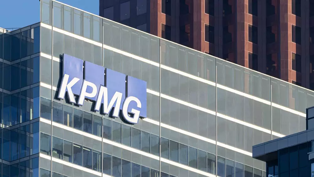 KPMG nakupuje Bitcoin a Ethereum!