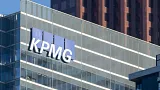 KPMG nakupuje Bitcoin a Ethereum!
