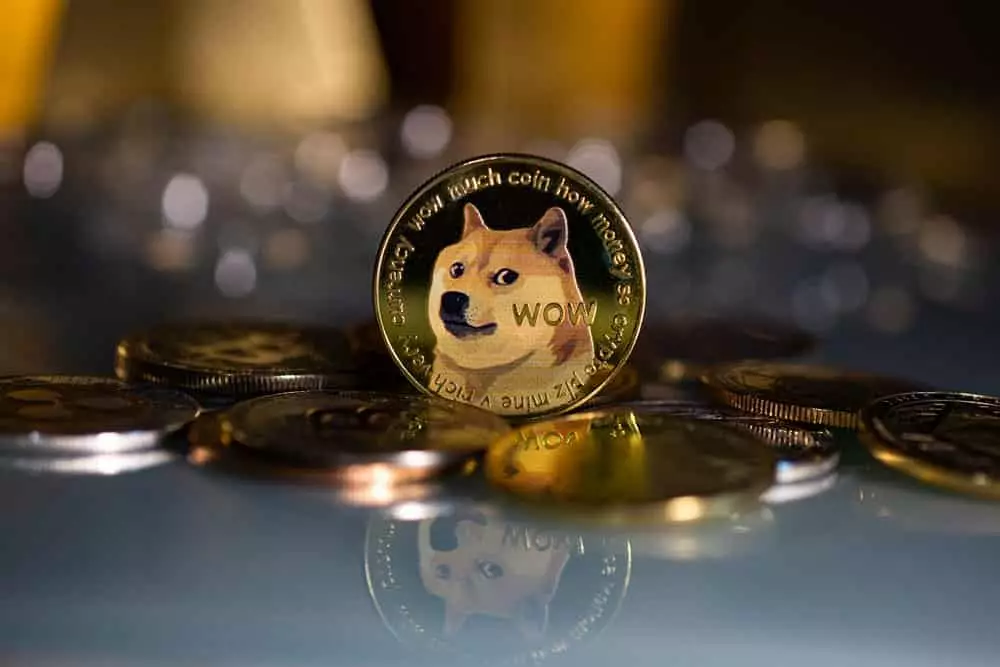 Dogecoin našiel dno – čaká nás rast?