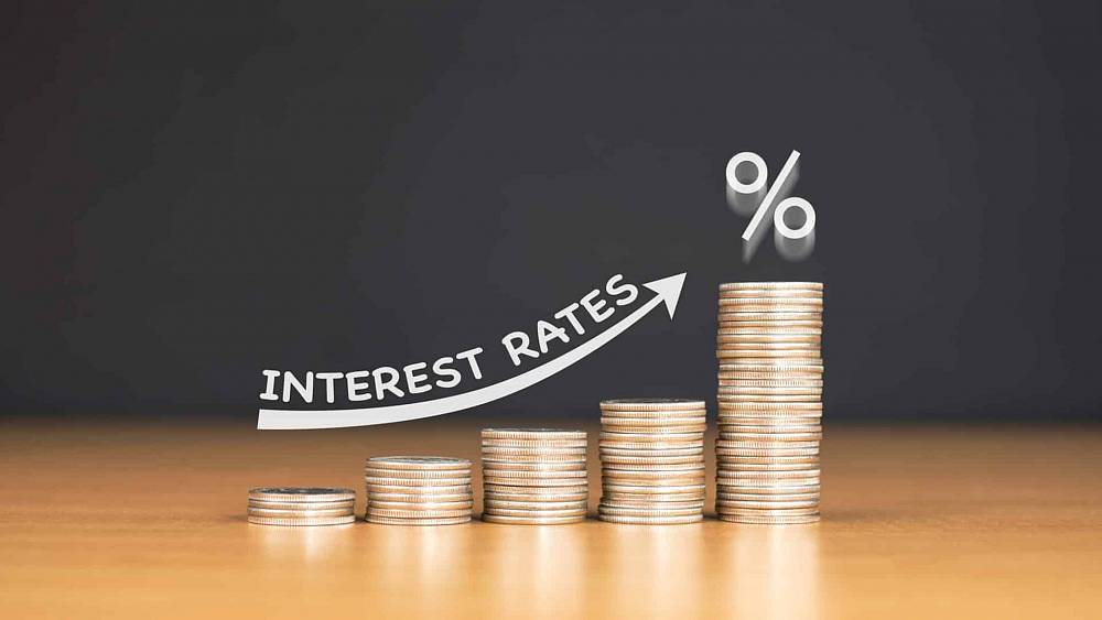 FED rozhodne o úrokových sadzbách, čo ovplyvní aj kryptomeny. Zdroj: Shutterstock.com/Doubletree Studio