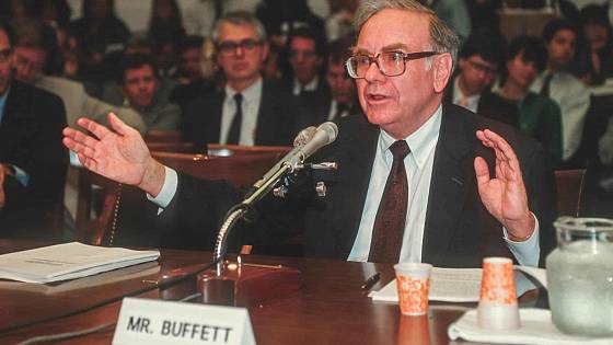 Warren Buffett sa opäť ostro pustil do kryptomien