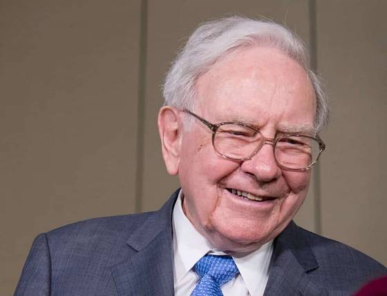 4 akcie, ktoré drží aj Warren Buffett