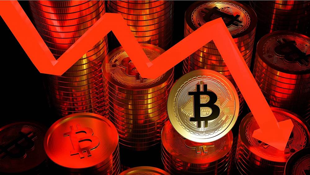 Bitcoin - odliv z búrz na 4 ročnom maxime