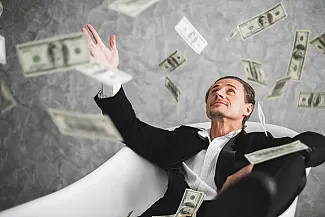 Nejde o myšlienku, hodnotu ani finančnú revolúciu, ale o biznis a zisk bohatých