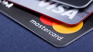 Visa a Mastercard.