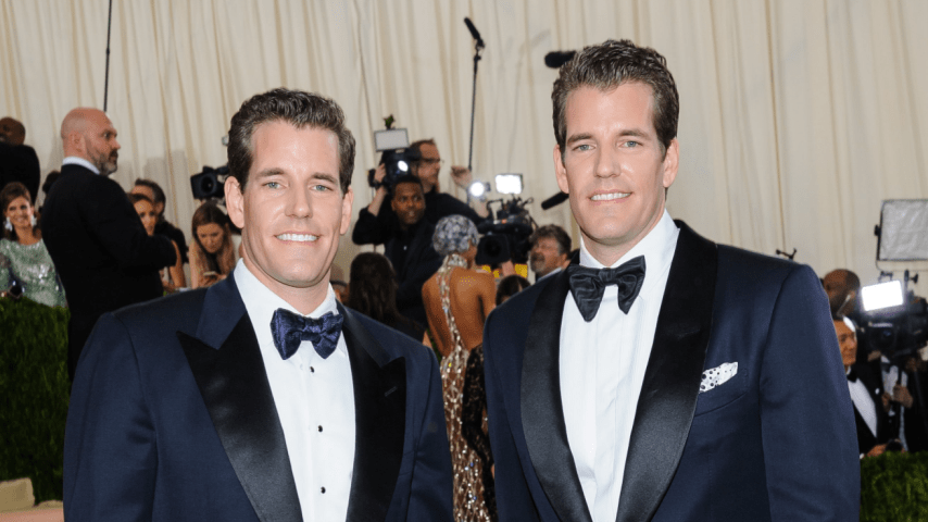 Cameron a Tyler Winklevoss zarobili investovaním do bitcoinu