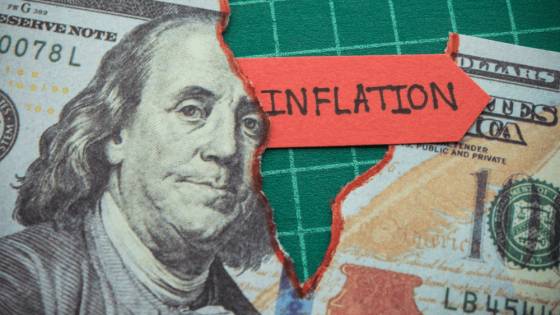 Americká centrálna banka boj s infláciou prehráva
