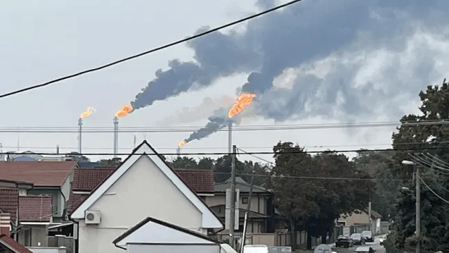 Z horákov Slovnaftu šľahali plamene