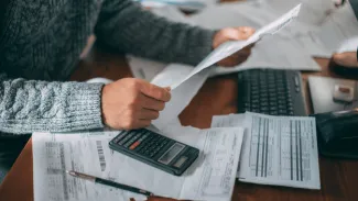 Živnostníci musia uhradiť poistné