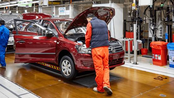 Automobilka Volkswagen nezvýši manažérom platy