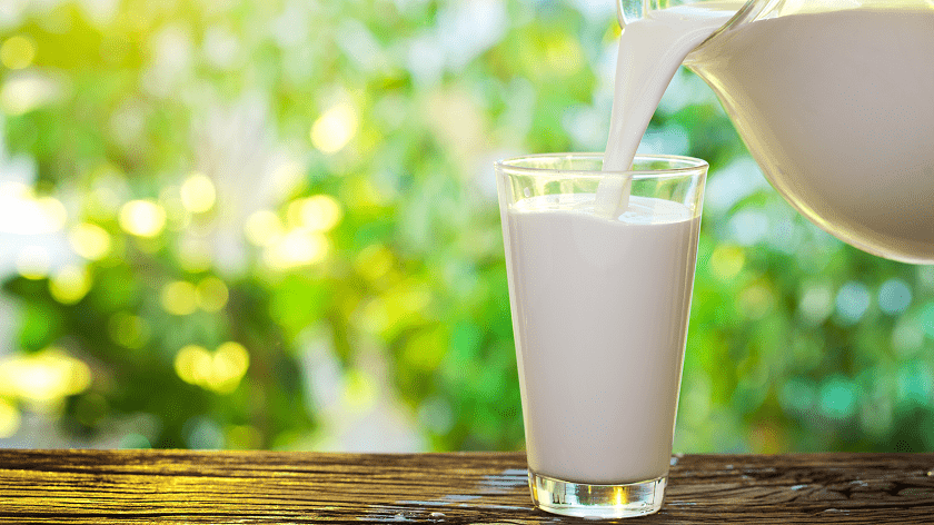 Minulý rok vyprodukovali slovenskí farmári najmenej mlieka vo svojej historii
