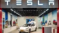 Tesla zlacňuje niektoré modely áut