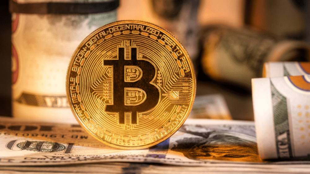Bitcoin pokračuje v poklese