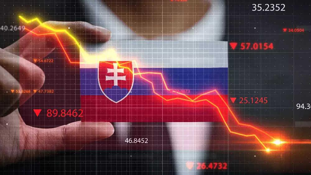 Slovensko si požičiava najdrahšie v eurozóne