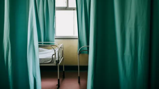 Nemocnica čelila hlavne dlhom