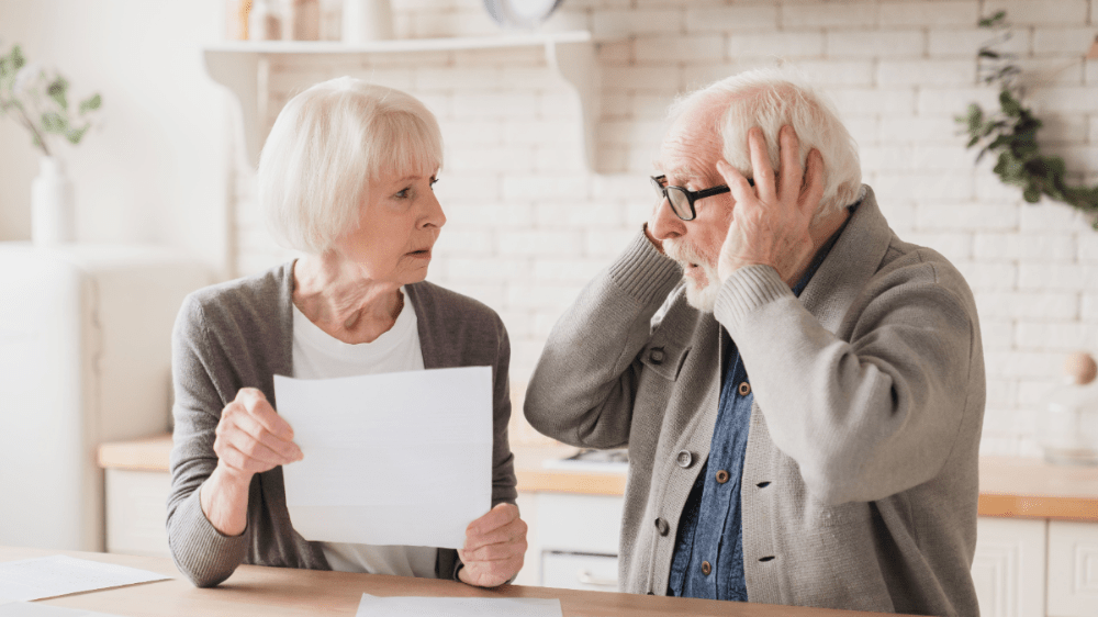 Príspevok na pobyt dostane menej seniorov, ako sľuboval minister