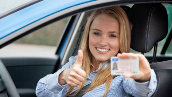 Štát zaplatí vodičské kurzy niektorým mladým