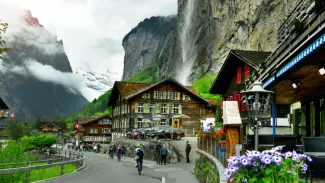 Miesto trápia davy turistov