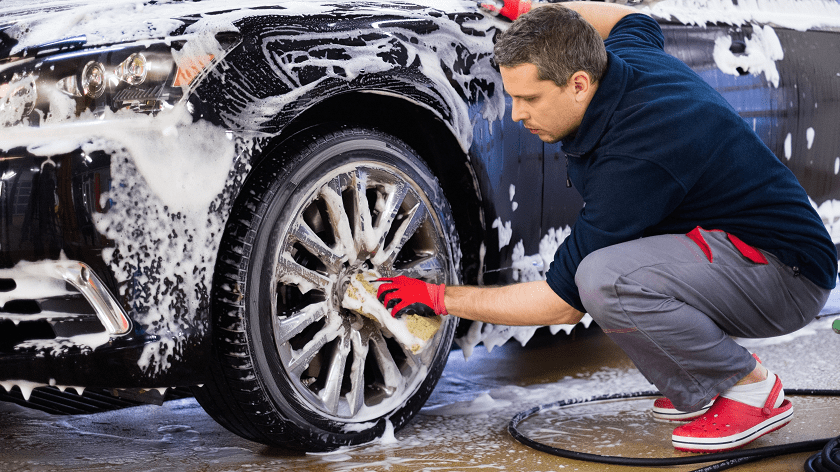 Umývanie auta na dvore vás môže vyjsť poriadne draho