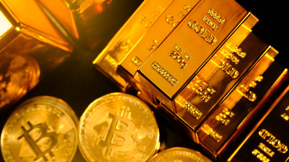 Bitcoin a zlato súperia