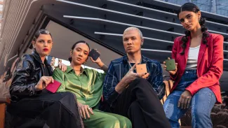 Smartfón bude k dispozícii v štyroch atraktívnych farbách