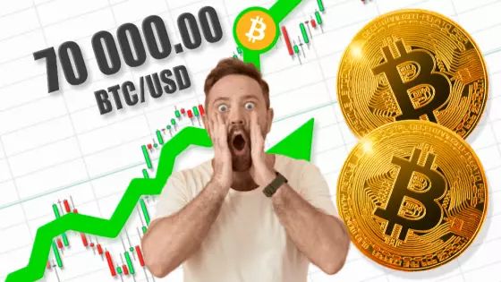 Bitcoin opäť útočí na historické maximum