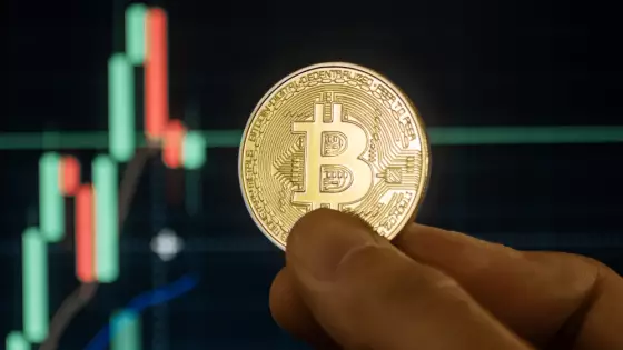 Bitcoin smeruje na nové maximá