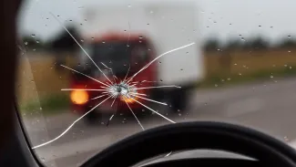 Jazda s poškodeným sklom vás môže vyjsť poriadne draho