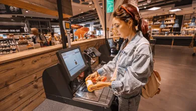 Slováci si pre nakupovanie volia najmä tento druh obsluhy