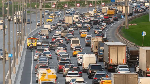 Vďaka dopravnej značke sa vyhnete kolónam