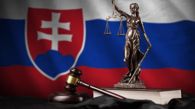 Vláda plánuje zmeny v odmeňovaní prokurátorov