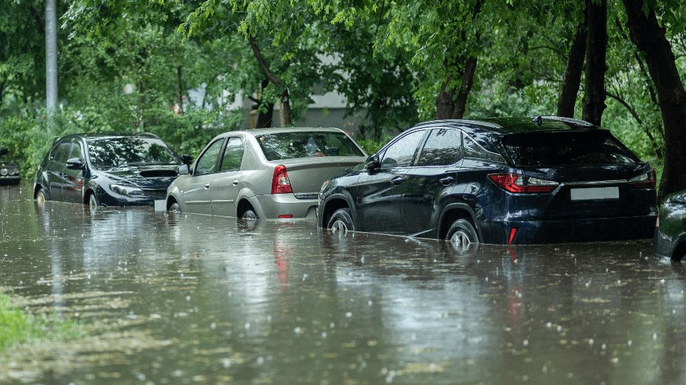 Záplavy na Slovensku komplikujú ľuďom životy