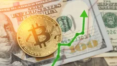 Bitcoin má prekročiť hranicu 500-tisíc dolárov.