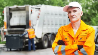 Falošní smetiari si pýtajú peniaze