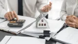 Hypotéky sú lacnejšie a nehnuteľnosti stúpajú na cene