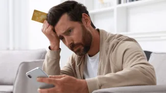 Klienti Fio banky prišli o peniaze na účte